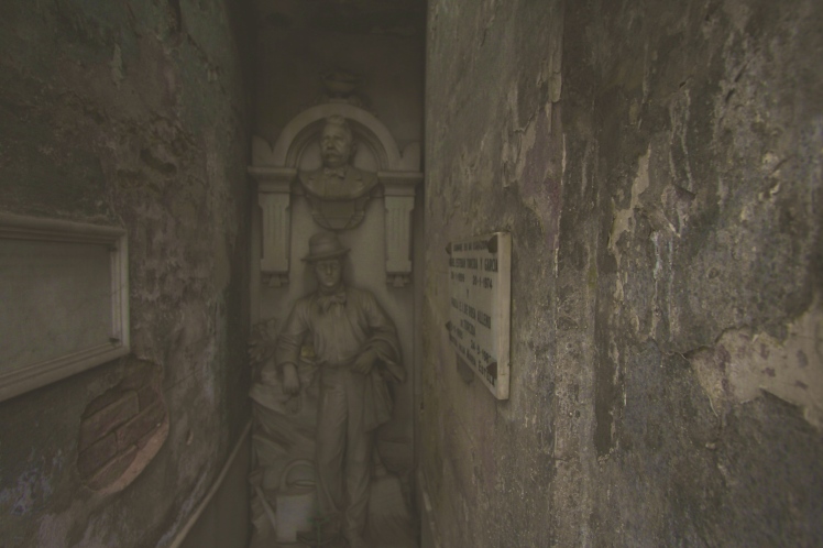 The caretaker, who owns the smallest tomb